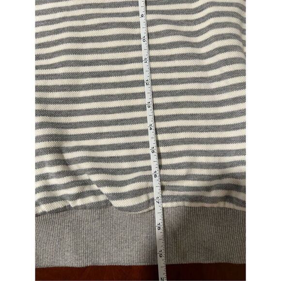 Dazy Grey White Striped Knit Crewneck Pull Over Sweater Size Small - Picture 8 of 11